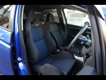RECARO�i���J���V�[�g�j�@HONDA�@�t�B�b�g�@GK3�Ƀ��J���@SR-7 GK100�@BK/BL�@����