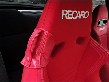 RECARO�i���J���V�[�g�j�@HONDA�@�C���e�O���^�C�vR�@DC5�@�Ɂ@RECARO�i���J���j�@SR-6�@KK100S�@RED�@�~2�r�@����