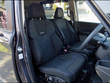 RECARO�i���J���V�[�g�j�@HONDA�@�t���[�h�v���X�@GB8�Ƀ��J���@�X�^�C��DC�@BK�@����