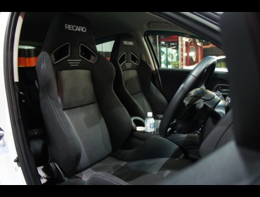 HONDA�@���F�[���@�Ɂ@RECARO�i���J���j�@SR-7�@GK100�@BK/SIL�@�~2�r�@����