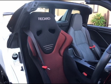 HONDA�@S660�@�Ɂ@RECARO�i���J���j�@RS-G�@GK�@BK/RED�@����