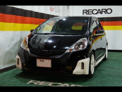 HONDA�@�t�B�b�g�@�n�C�u���b�h�@GP1�@�Ɂ@RECARO�i���J���j�@�G���S���hLD�@BK�@����