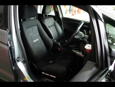 HONDA�@Fit�@GK6�@�Ɂ@RECARO�i���J���j�@�G���S���hD�@BK�@�V�[�g�q�[�^�[�t���i�����X�C�b�`���p�j�@����
