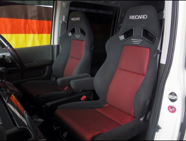 RECARO�i���J���V�[�g�j�@HONDA�@�X�e�b�v���S���@RK5�i2013�N�j�@�Ɂ@RECARO�i���J���j�@SR-7F�@GK100�@BK/RED�@�A�[�����X�g�t���@�~2�r�@����