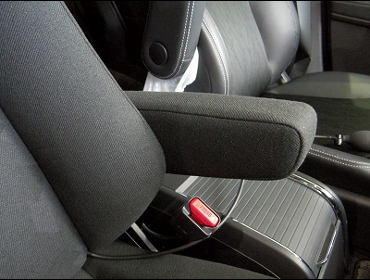 HONDA�@�I�f�b�Z�C�@RC4�i2016�N�j�@�Ɂ@RECARO�i���J���j�@�G���S���hMV�@BK�@�V���[�g���H�@�A�[�����X�g�t���@����