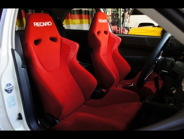 HONDA�@��ivic�@EK3�iRi�j�i2000�N�j�@�Ɂ@RECARO�i���J���j�@SR-6�@KK100S�@RED�@�~���E�@����
