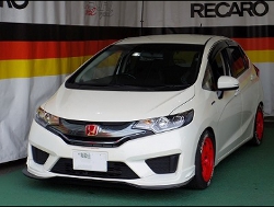 HONDA�@�t�B�b�g3�@GP5�i2014�N�j�@�Ɂ@RECARO�i���J���j�@SR-6�@KK100S�@BK�@�~2�r�@����