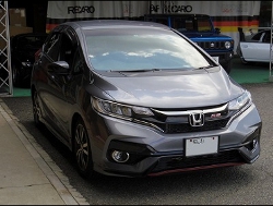 HONDA�@�t�B�b�g�@GK5�i2018�N�j�@�Ɂ@RECARO�i���J���j�@RS-GS�@BK�@����