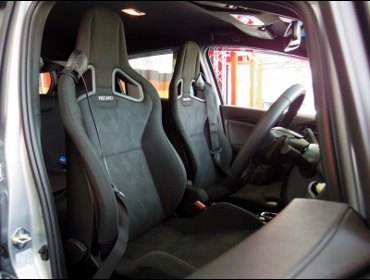 HONDA�@�t�B�b�g�@�Ɂ@RECARO�i���J���j�@�X�|�[�c�X�^�[AN100H�@���@�N���X�X�|�[�c�X�^�[AN100H�@����