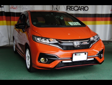 HONDA�@�t�B�b�gRS�@GK5�i2018�N�j�@�Ɂ@RECARO�i���J���j�@SR-7�@GK100�@BK/RED�@����