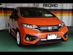 HONDA�@�t�B�b�gRS�@GK5�i2018�N�j�@�Ɂ@RECARO�i���J���j�@SR-7�@GK100�@BK/RED�@����