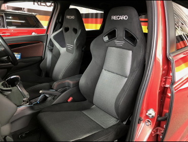 HONDA�@�t�B�b�g�@GK5�@�Ɂ@RECARO�i���J���j�@SR-6�@GK100S�@BK/SIL�@���@SR-7F�@GK100�@BK/SIL�@����