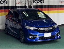 HONDA�@�t�B�b�g�n�C�u���b�h�@GP5�i2015�N�j�@�Ɂ@RECARO�i���J���j�@SR-7�@GK100�@BK/BL�@����