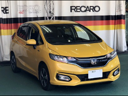 HONDA�@�t�B�b�g�@GP5�@�Ɂ@RECARO�i���J���j�@�X�|�[�c�X�^�[�@GK100�@BUL�@����