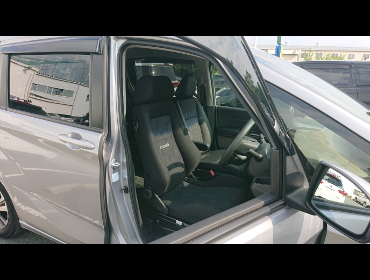 HONDA�@�t���[�h�n�C�u���b�g�@GB7�@�Ɂ@RECARO�i���J���j�@�G���S���hD�@BK�@����