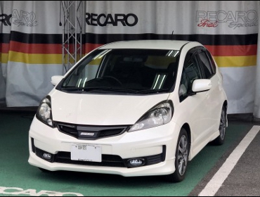 HONDA�@�t�B�b�g�@GE8�@�Ɂ@RECARO�i���J���j�@SR-7�@GK100�@BK/BK�@����