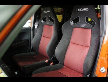 HONDA�@�G�k�����@JG1�i2018�N�j�@�Ɂ@RECARO�i���J���j�@SR-7F�@GK100�@BK/RED�@����