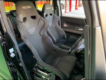 HONDA�@N box�X���b�V���@JF1�i2019�N10���j�@�Ɂ@RECARO�i���J���j�@RS-G�@GK�@BK�@���@SR-6�@GK100S�@BK/BK�@����