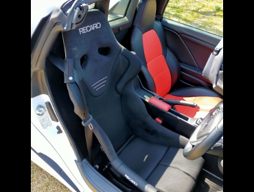 HONDA�@S660�@�Ɂ@RECARO�i���J���j�@RS-G�@GK�@BK/BK�@����