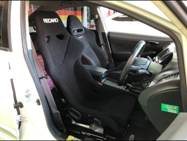 HONDA�@�V�r�b�N�@FD2(2010�N�j�@�Ɂ@RECARO�i���J���j�@RS-GE�@����