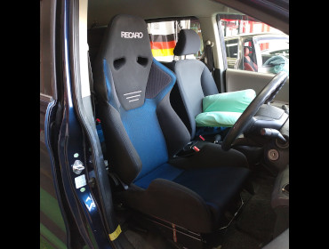 HONDA�@�t���[�h�i2009�N�j�@�Ɂ@RECARO�i���J���j�@SR-6�@GK100S�@BK/�u���[�@����