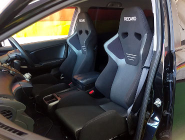 HONDA�@�I�f�b�Z�C�@DBA-RB3�i2009�N�j�@�Ɂ@RECARO�i���J���j�@SR-6�@GK100S�@BK/SIL�@�~���E�@����