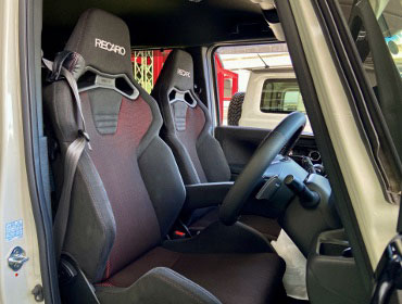 HONDA�@N-BOX�@JF3�i2021�N�j�@�Ɂ@RECARO�i���J���j�@SR-S BK100H�@BK/RED���b�V���@���@SR-C BK100H BK/RED���b�V���@�A�[�����X�g�t���@����