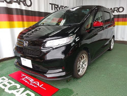 HONDA�@�t���[�h�{�@6BA-GB5�i2021�N�j�@�Ɂ@RECARO�i���J���j�@SR-C�@UT100�@A/R�@BK�@����