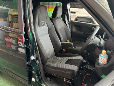 HONDA�@N-ONE�@JG3�i2024�N�j�@�Ɂ@RECARO�i���J���j�@LX-F WU110H A/R BK�@�V�[�g�q�[�^�[�t���@����