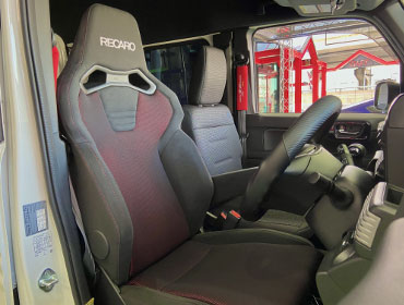 HONDA�@N-VAN�@JJ2�i2022�N�j�@�Ɂ@RECARO�i���J���j�@SR-C�@BK100H�@A/R�@BK/RED�@�V�[�g�q�[�^�[�t���@����