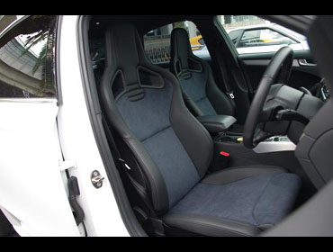 ���J���@�N���X�X�|�[�c�X�^�[�@�A���J���^�[��