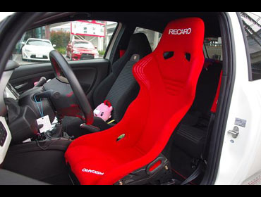 RECARO�i���J���V�[�g�j�@���@ABARTH�@�A�o���g�@�O�����f�E�v���g�@�G�b�Z�G�b�Z�Ɂ@RECARO�@RS-GS RED�@������