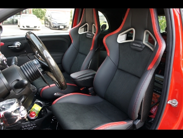 RECARO�i���J���V�[�g�j�@���@ABARTH�@�A�o���g�@695�g���u�[�g�t�F���[���@�Ɂ@RECARO�@SP-X Avant CL210�i�J�[�{���o�b�N�V�F���j�@�~2�r�@������