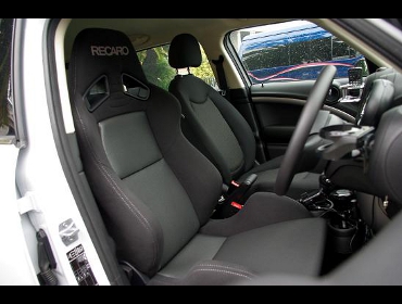 RECARO�i���J���V�[�g�j�@BMW�@MINI�@�N���X�I�[�o�[�@R60��RECARO�i���J���j�@SR-7 SK100 BK/SIL�@����