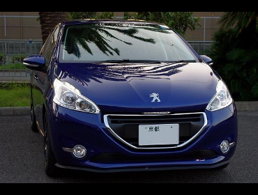 Peugeot�i�v�W���[�j208��RECARO�i���J���j�V�[�g����