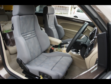 RECARO�i���J���V�[�g�j�@VW�i�t�H���N�X���[�Q���j�@�r�[�g����RECARO�i���J���j�@�I���\�y�hAN220HV�@�O���[�@�~2�r�@����
