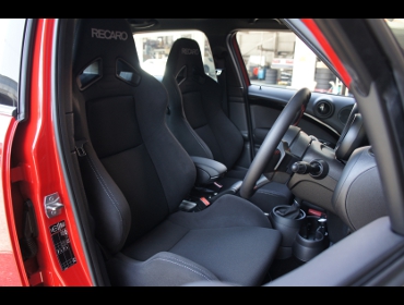 RECARO�i���J���V�[�g�j�@BMW�@MINI�@�N���X�I�[�o�[�@SD��RECARO�i���J���j�@SR-7 SK100�@BK�@���@SR-7F SK100 BK�@����