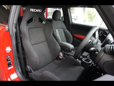 RECARO�i���J���V�[�g�j�@BMW�@MINI�@F56�@COOPER S�@XM20�Ƀ��J���@SR-7 KK100�@BK�@����