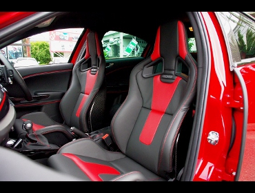 RECARO�i���J���V�[�g�j�@�A���t�@�����I�@�W�����G�b�^�Ƀ��J���@�X�|�[�c�X�^�[�@���~�e�b�h�G�f�B�V����2�@BK/RED�@�J�[�{���o�b�N�V�F���d�l�@�~2�r �@����