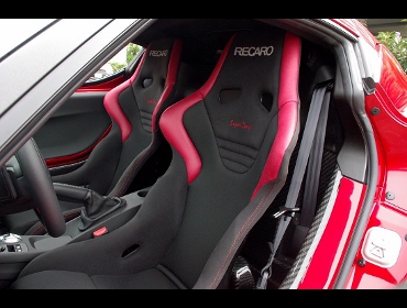 RECARO�i���J���V�[�g�j�@�A���t�@�����I�@4C�Ƀ��J���@����RS-G �X�[�p�[�V���^���N�@NU�@�~2�r�@����