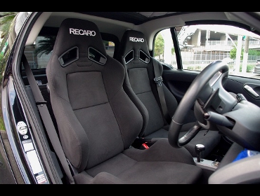 RECARO�i���J���V�[�g�j�@�X�}�[�g�iSmart�j�Ƀ��J���@SR-7 KK100�@BK�@���@SR-7F KK100 BK�@����