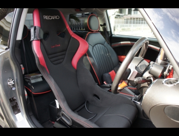 RECARO�i���J���V�[�g�j�@BMW�@MINI�@R56�Ƀ��J���@����RS-G �X�[�p�[�V���^���NNU�@����