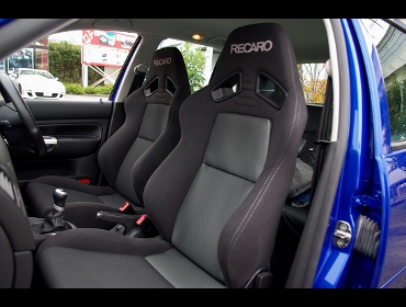 RECARO�i���J���V�[�g�j�@VW�i�t�H���N�X���[�Q���j�@�S���tR32�Ƀ��J���@SR-7F SK100H�i�V�[�g�q�[�^�[�t���j BK/SIL�@���@SR-7F SK100�@BK/SIL�@����