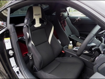 RECARO�i���J���V�[�g�j�@Audi�@TT�@8S�Ƀ��J���@SR-7F Lassic ���@����