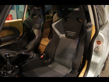 RECARO�i���J���V�[�g�j�@BMW�@Mini�@R53�Ƀ��J���@TS-G GK�@BK/SIL�@���@SR-6 GK100S BK/SIL�@����
