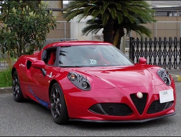 �A���t�@�����I�iAlfaRomeo�j�@4C��RECARO�i���J���j�V�[�g����