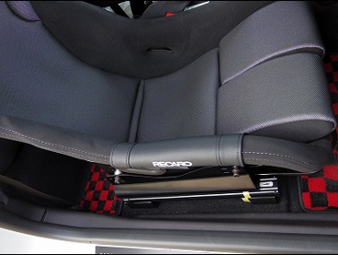 RECARO�i���J���V�[�g�j�@BMW�@MINI�@R56�Ƀ��J���@TS-G�@SK2�@BK/SIL�@����