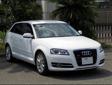 Audi�i�A�E�f�B�j�@A3��RECARO�i���J���j�V�[�g����