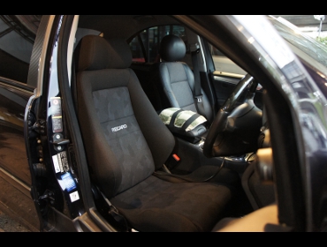 RECARO�i���J���V�[�g�j�@�����Z�f�X�x���c�@W203�Ƀ��J���@�G���S���hD�@BK�@����