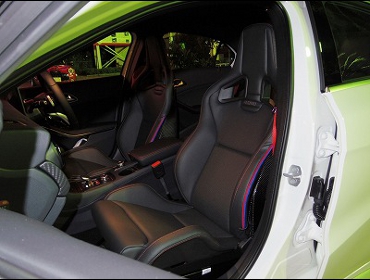 RECARO�i���J���V�[�g�j�@�����Z�f�X�x���c�@AMG-A45R�@Racing Edition�Ƀ��J���@�X�|�[�c�X�^�[LL100H���U�[SE�@BK���U�[�@�J�[�{���o�b�N�V�F���@�~2�r�@����